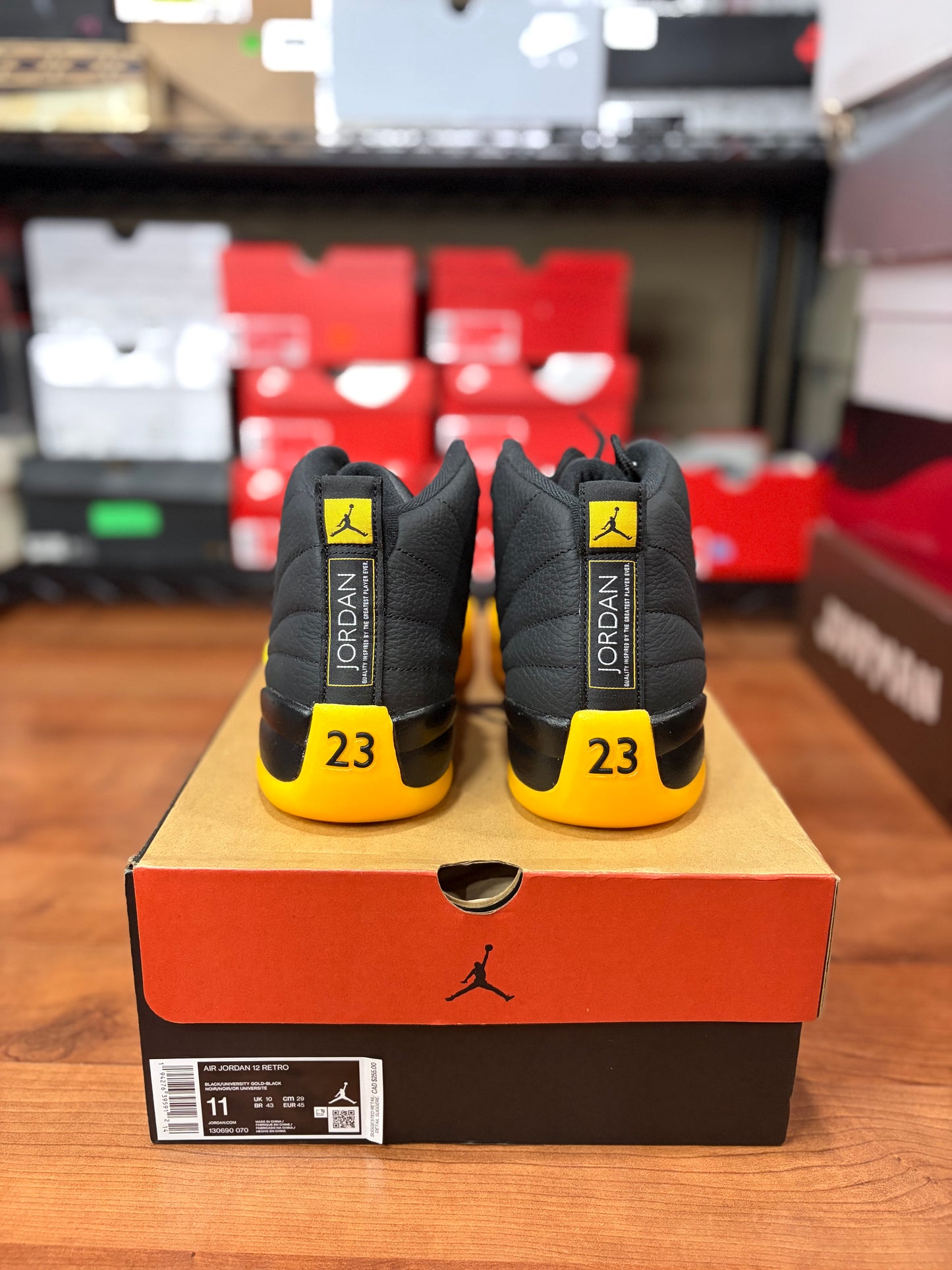 Jordan Retro 12 University Gold (Brand New - 11M)