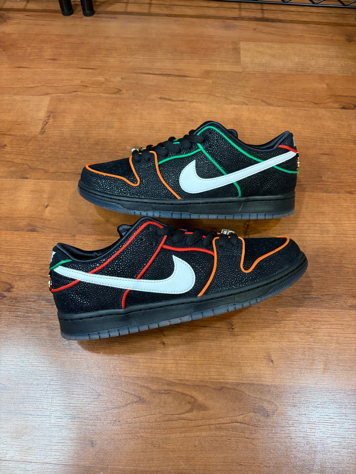 Dunk Low SB Bronx Girl Skate (DS - Size 10M)