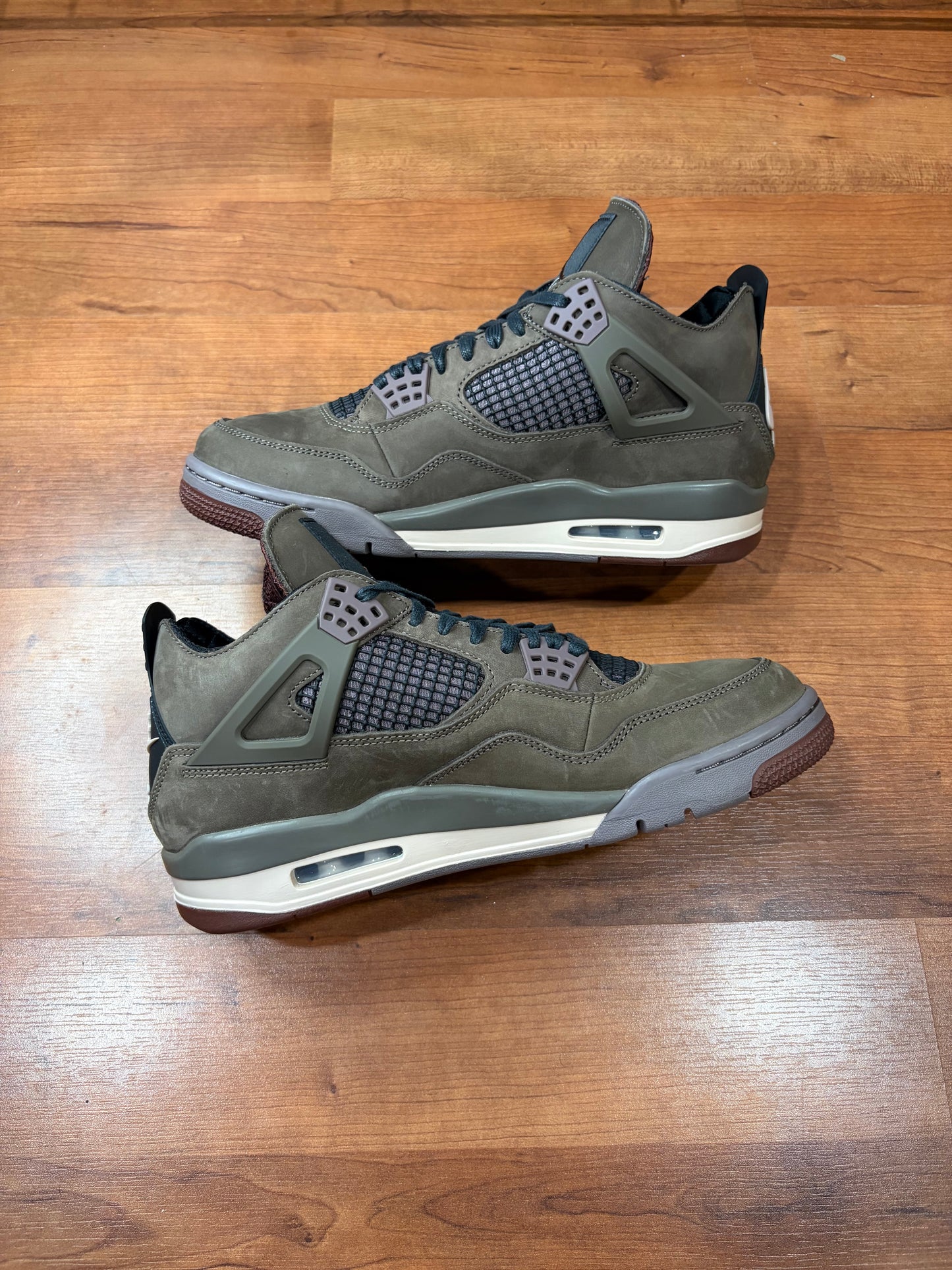 Jordan Retro 4 A Ma Maniere Mocha (Brand New - 9.5M)