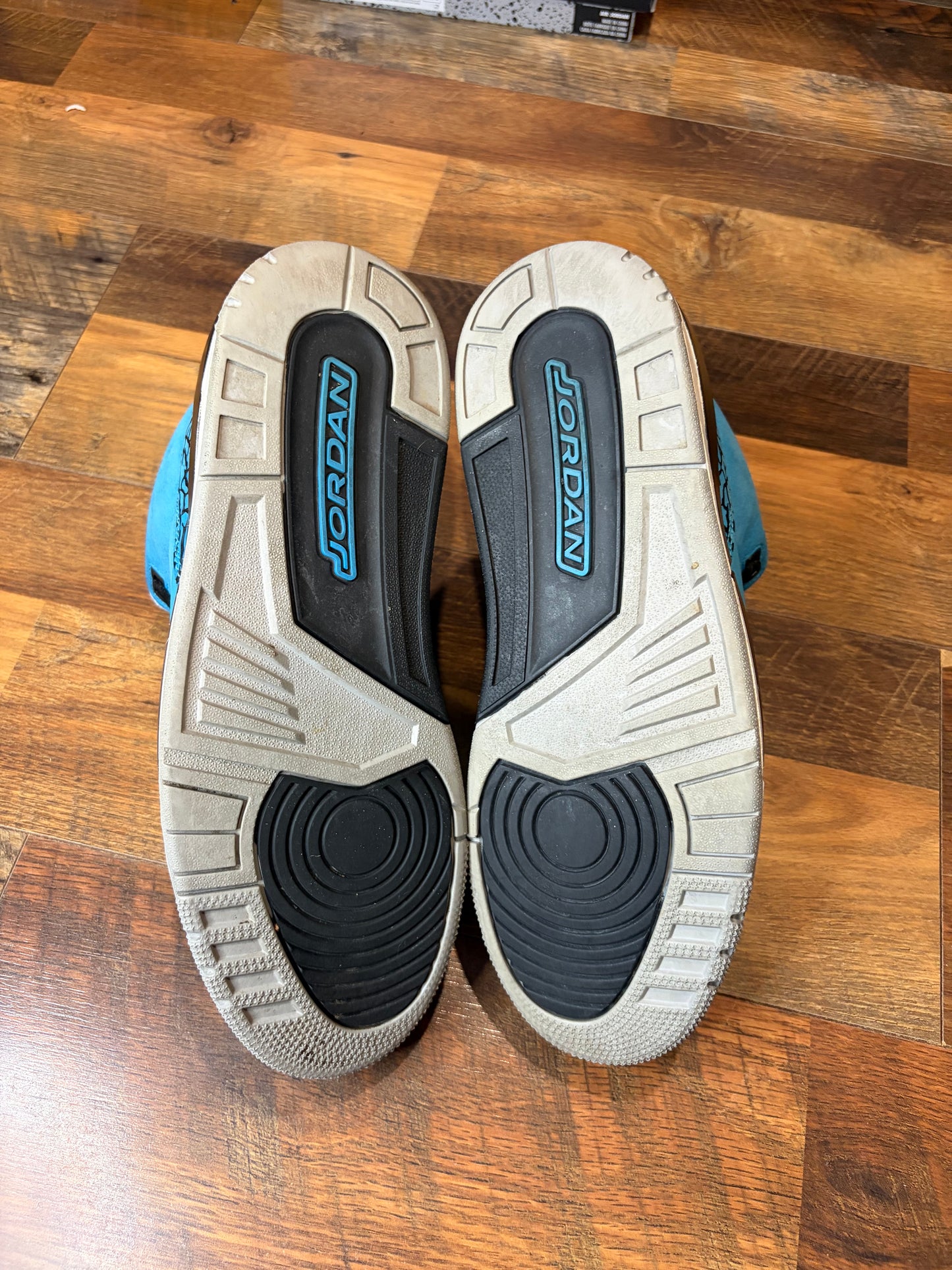 Jordan Retro 3 Powder Blue (Size 11 Mens)