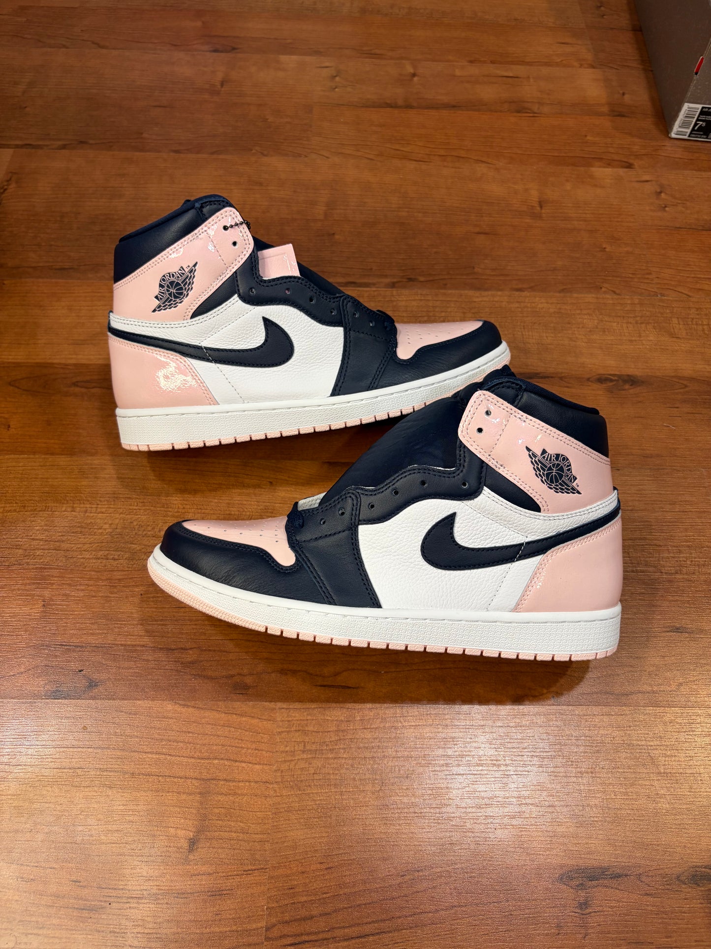 Jordan Retro 1 Atmosphere (Brand New - 12W / 10.5M)