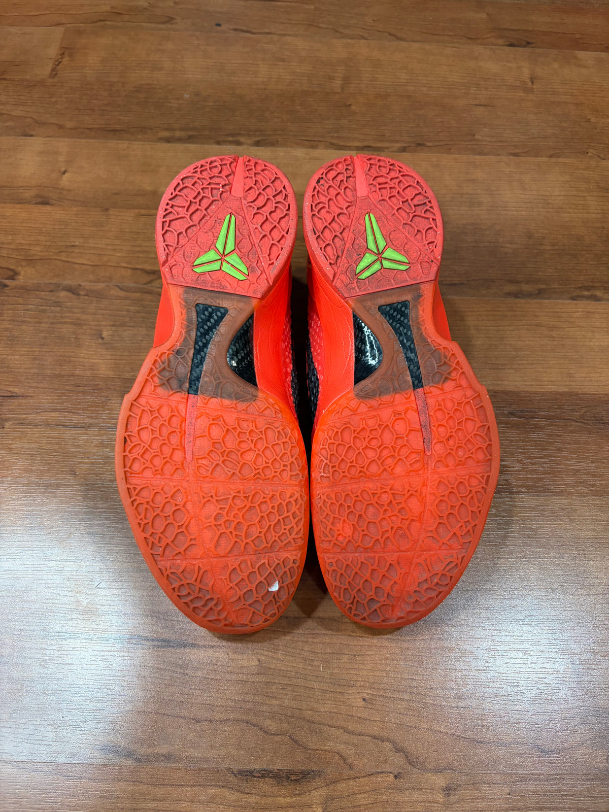 Kobe 6 Protro Reverse Grinch (Size 13 Mens)