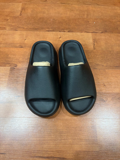 YS-01 Slide Black (DS - Size 9M)