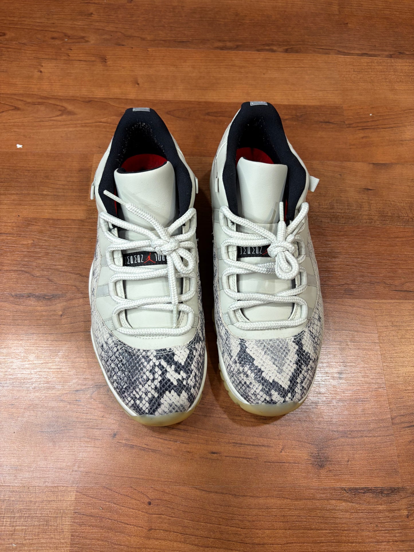 Jordan Retro 11 Low Light Bone Snakeskin (Size 11 Mens)