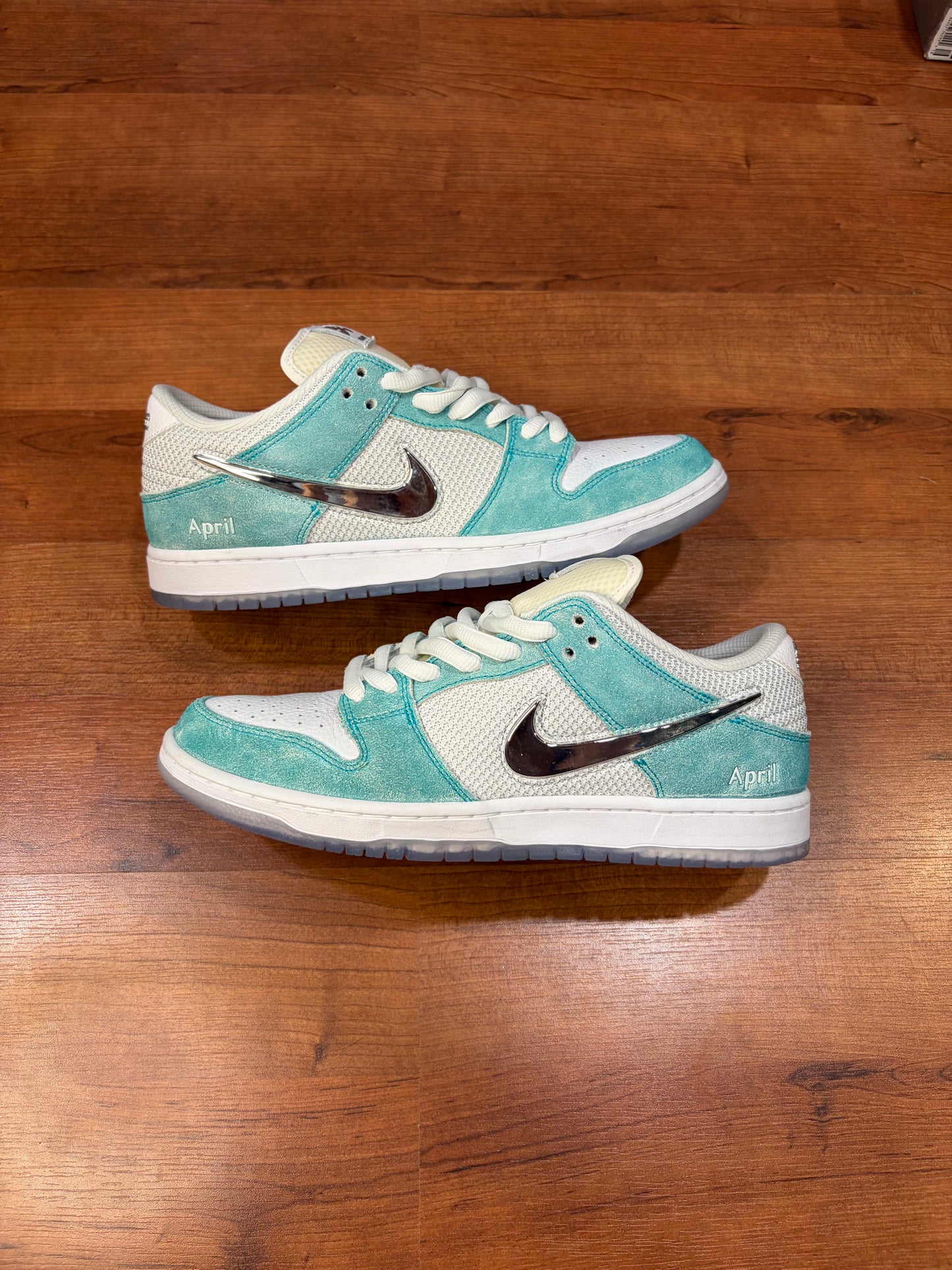 Nike Dunk Low SB April (Brand New - 10.5M)