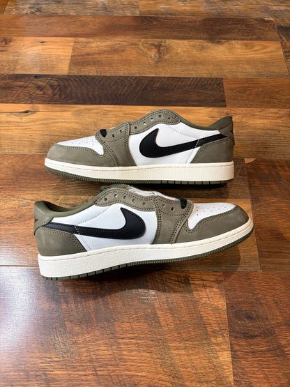 Jordan Retro 1 Low Medium Olive (Brand New - 7Y)