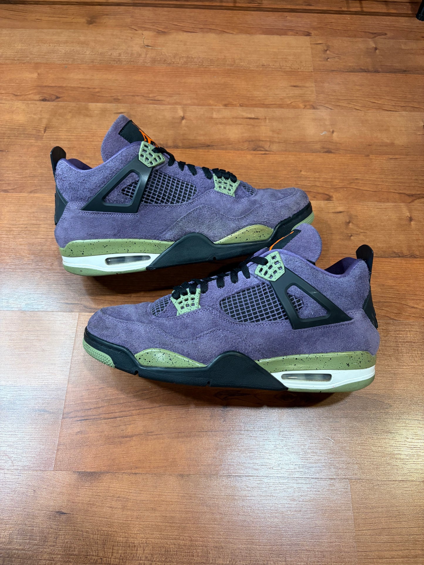 Jordan Retro 4 Purple Canyon (Size 14.5W / 13M)