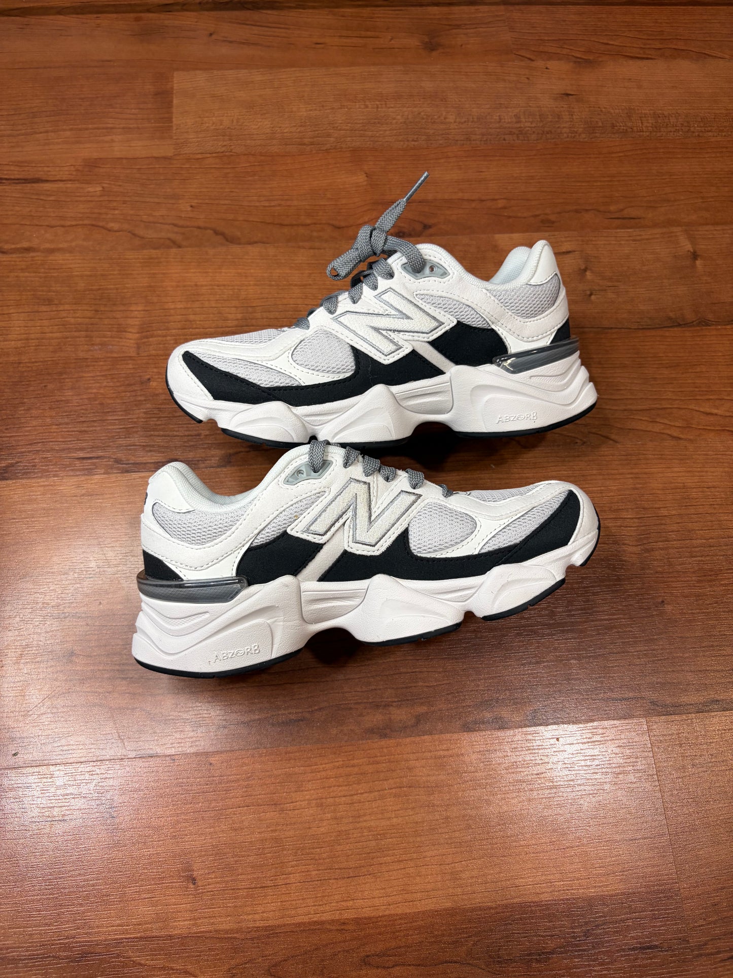 New Balance 9060 White Black (Brand New - 5.5M/7W)