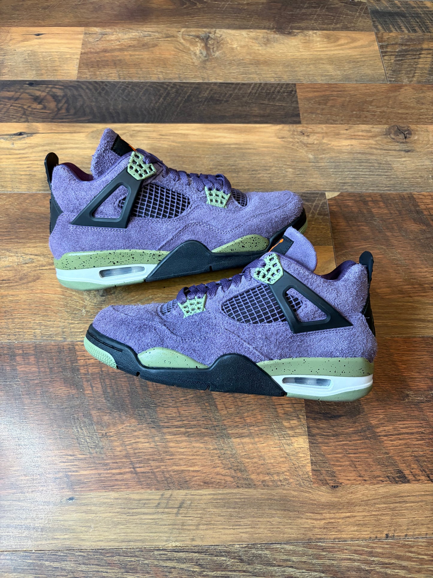 Jordan Retro 4 Purple Canyon (Size 8W / 6.5M)