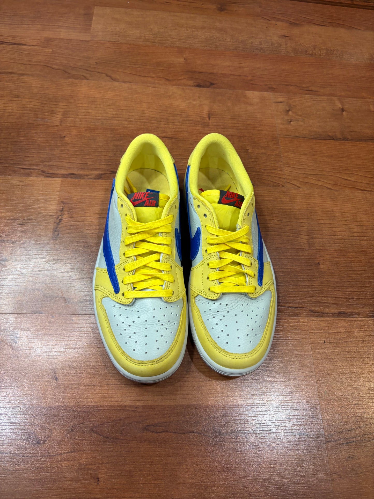 Jordan Retro 1 Low Travis Scott Canary (Size 8.5W / 7M)