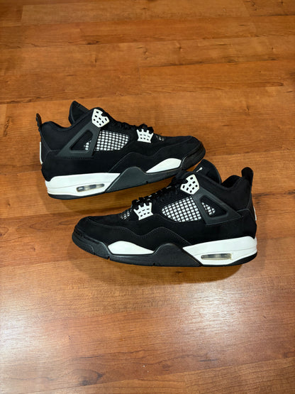 Jordan Retro 4 White Thunder (Size 9.5 Mens)