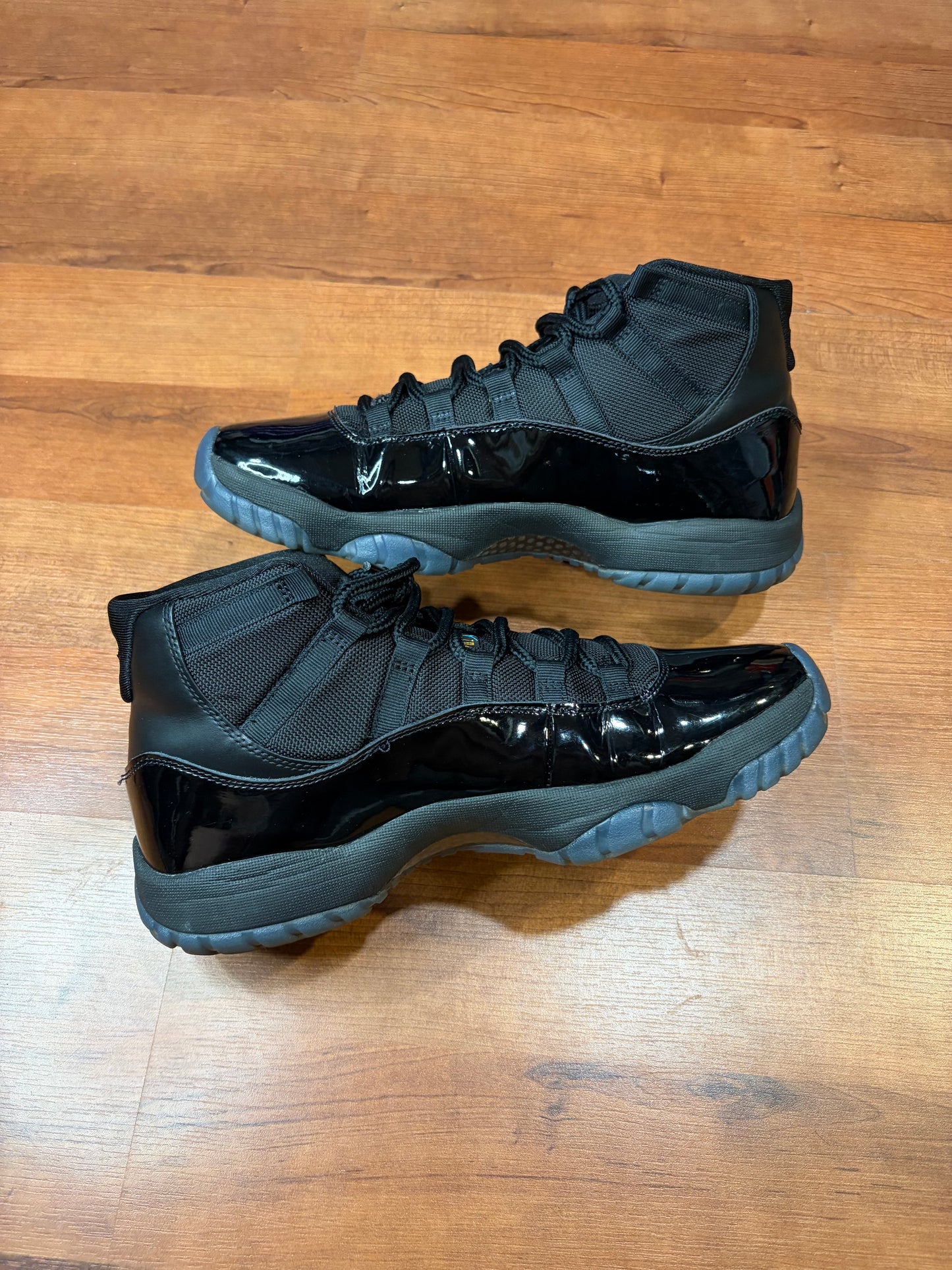Jordan Retro 11 Gamma Blue (Size 11 Mens)