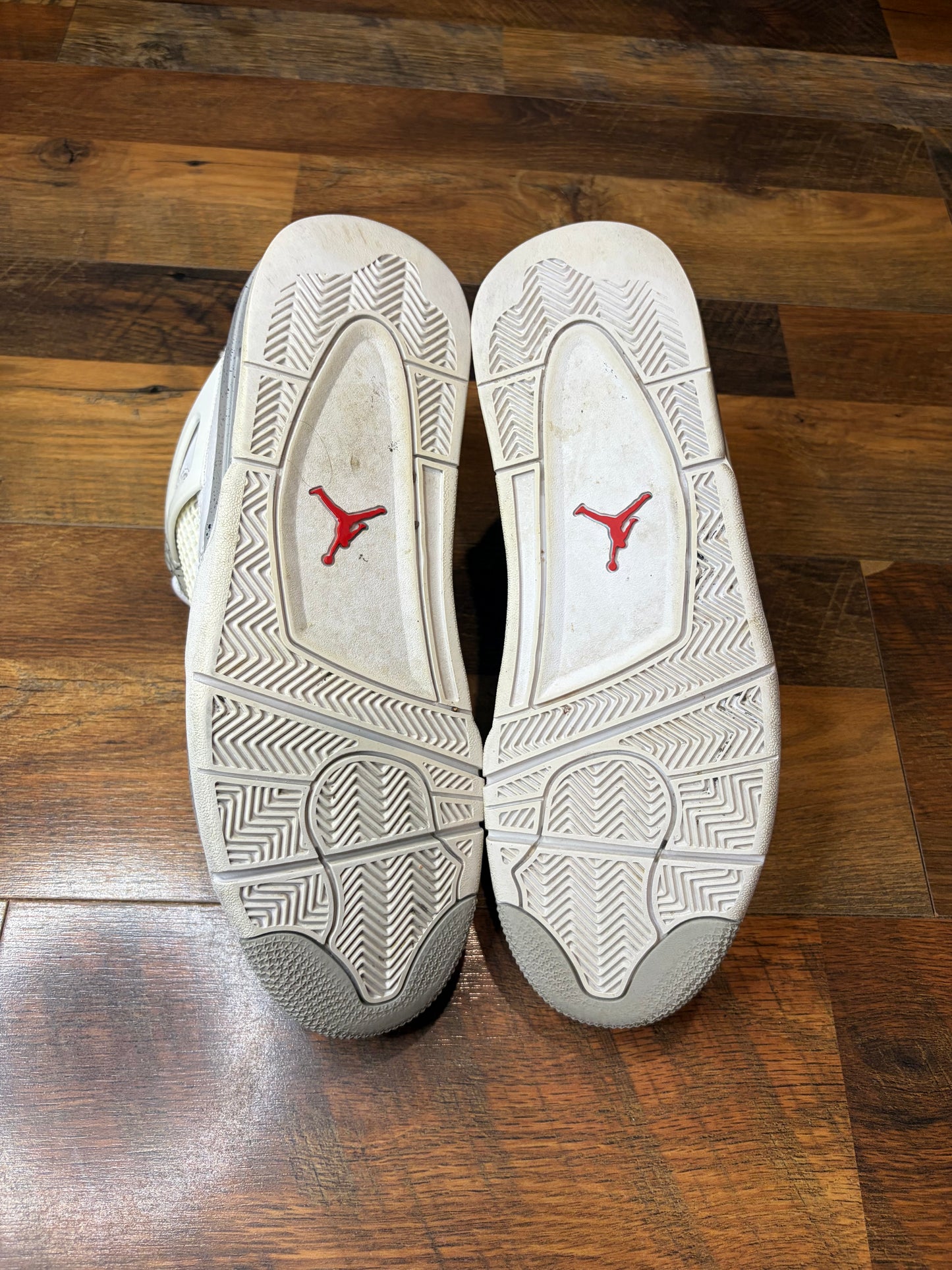 Jordan Retro 4 White Oreo (Size 9.5 Mens)
