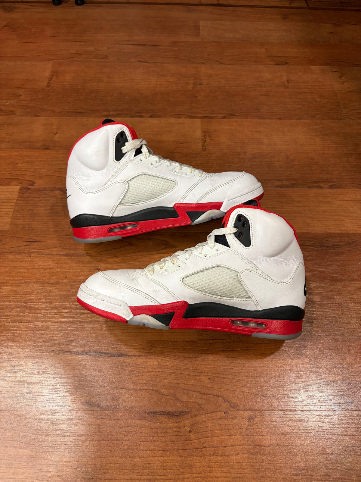 AJ5 Retro Fire Red (Size 10 Mens)