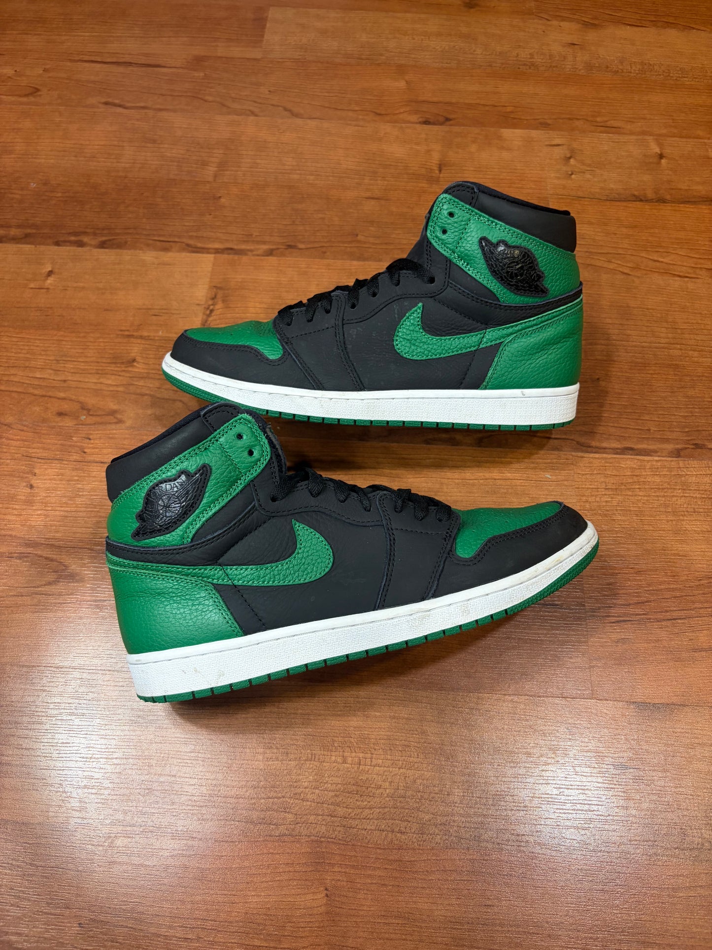 Jordan Retro 1 Pine Green (Size 11 Mens)