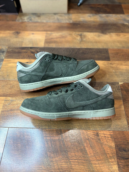Nike Dunk Low SB Sequoia (Brand New/No Box Lid - 10M)