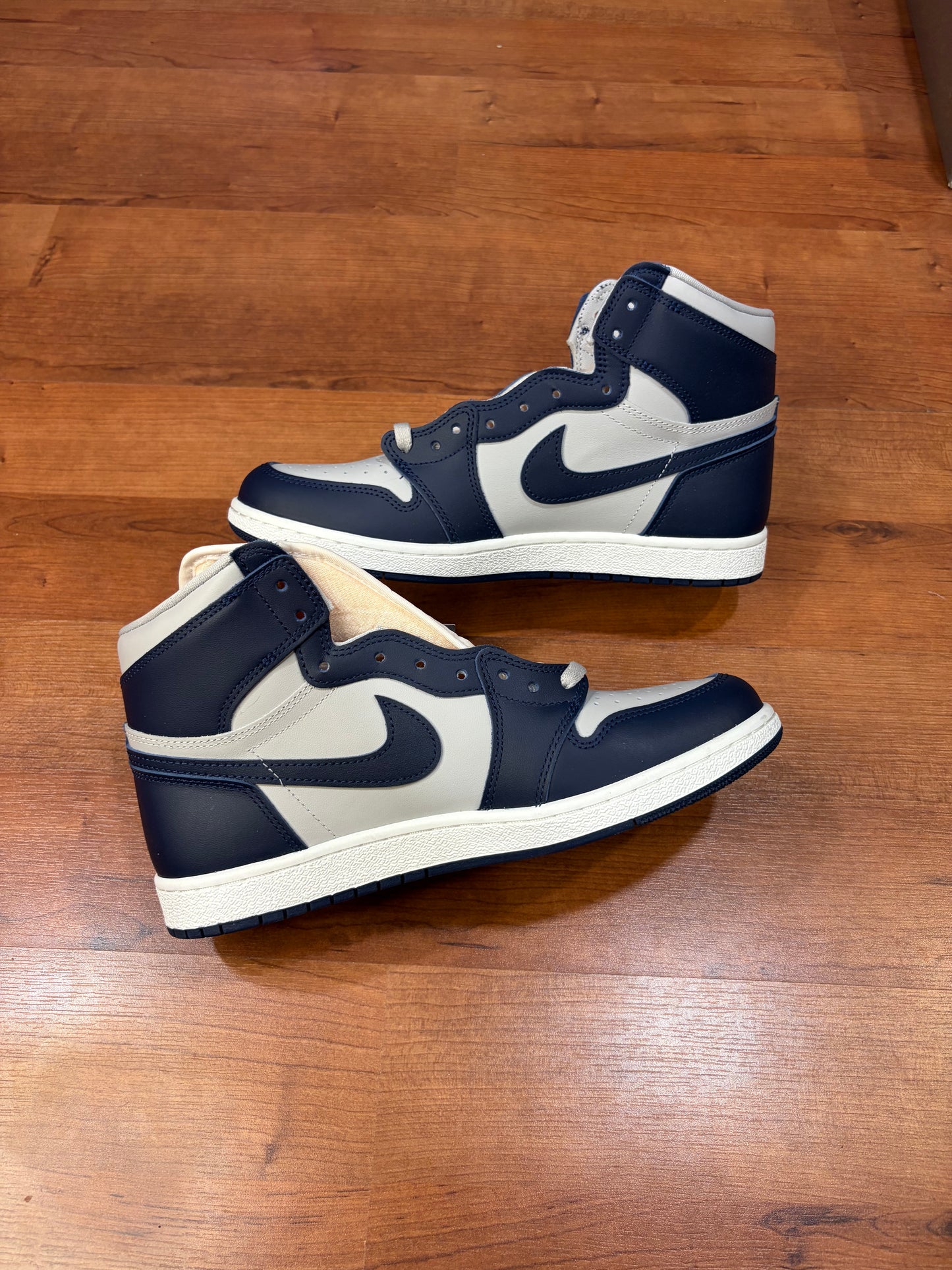 Jordan Retro 1 Georgetown 85’ (Brand New - 10M)