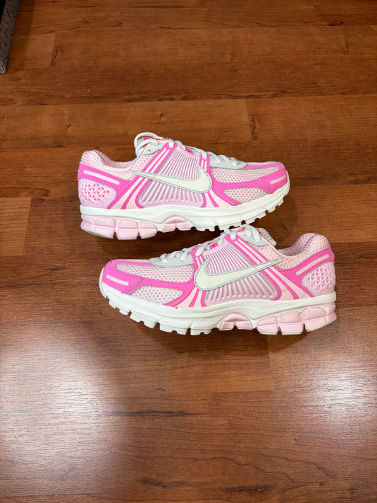 Zoom Vomero 5 Hyper Pink (DS - Womens Sizes)