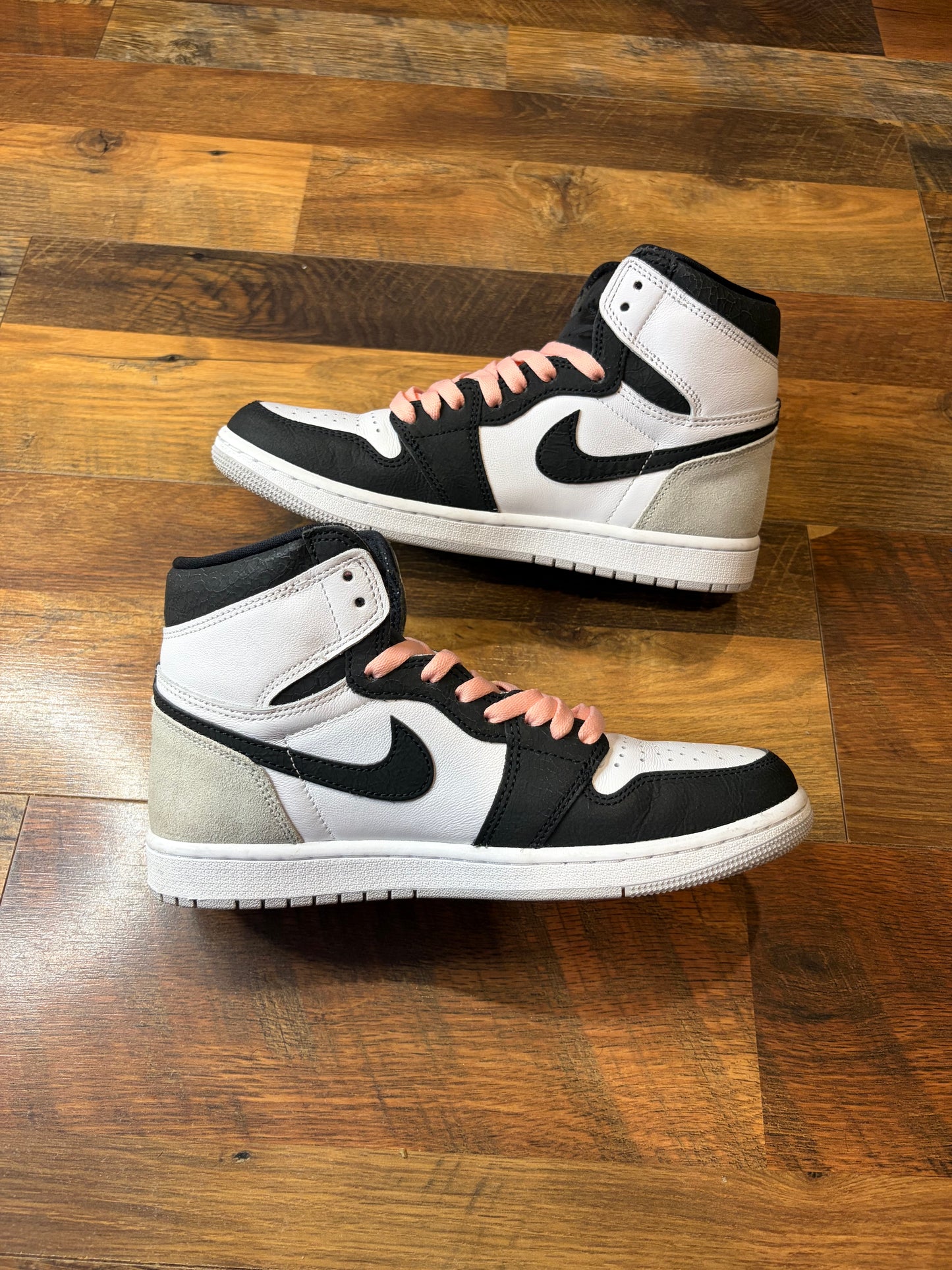 Jordan Retro 1 Bleached Coral (Size 8 Mens)