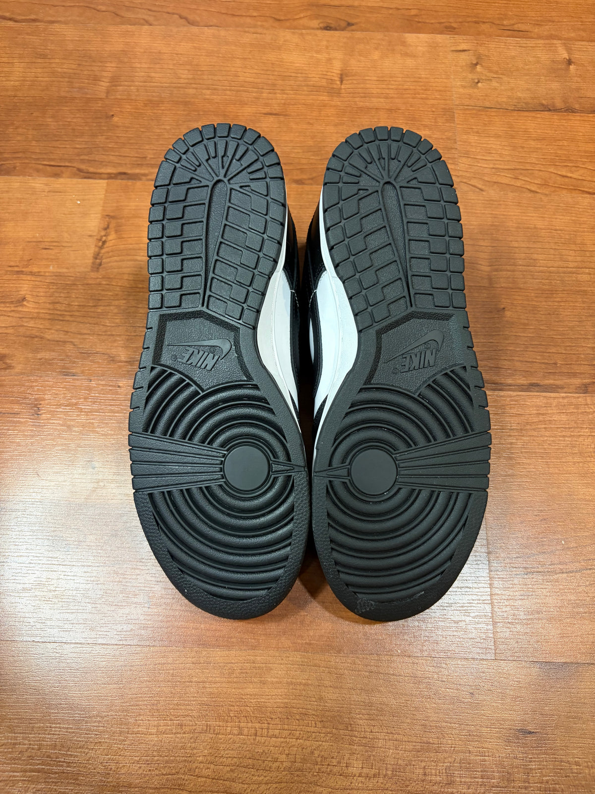 Dunk Low Retro Panda (Brand New - Mens Sizes)