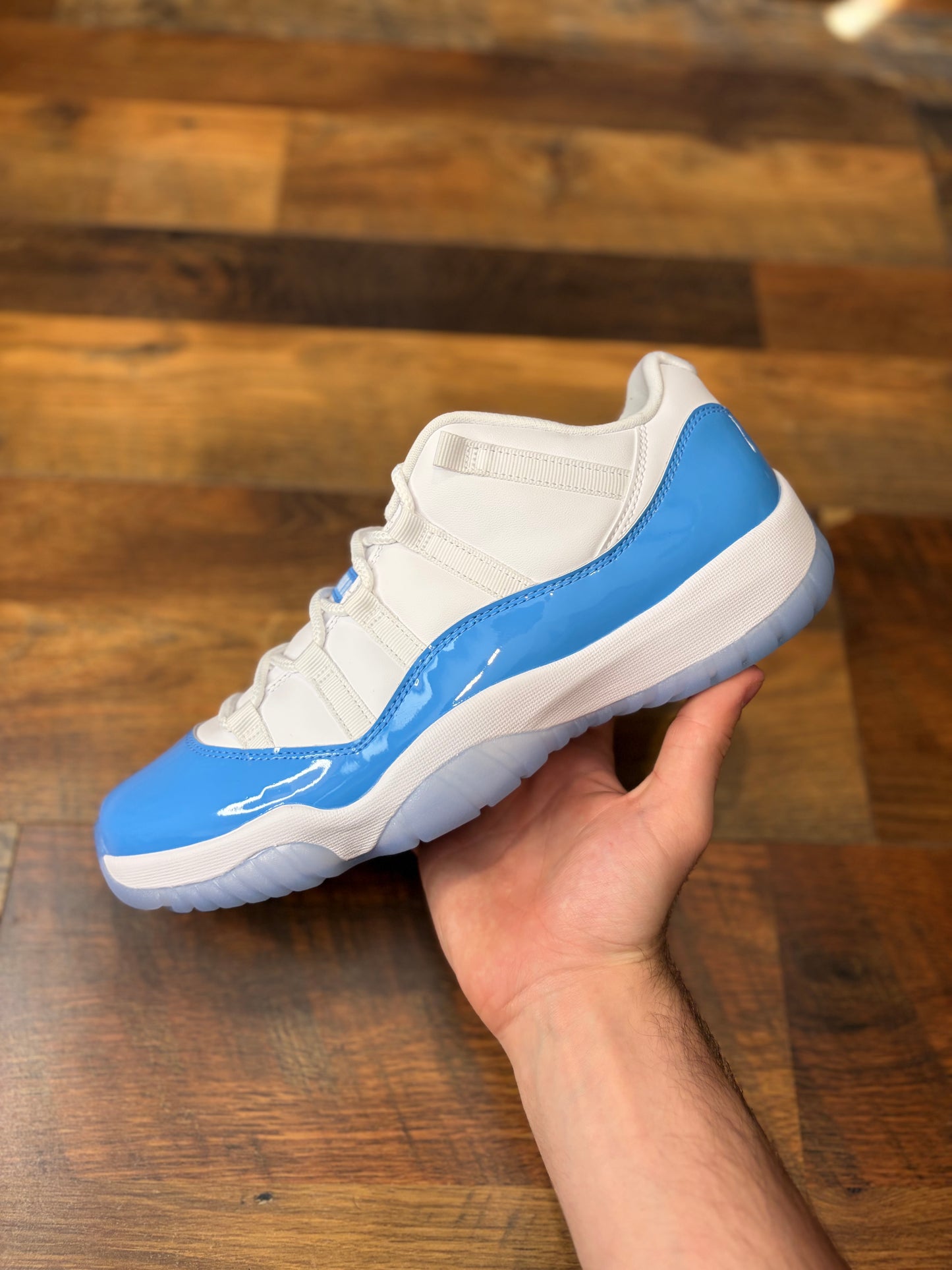 Jordan Retro 11 Low University Blue (Brand New - Mens Sizes)
