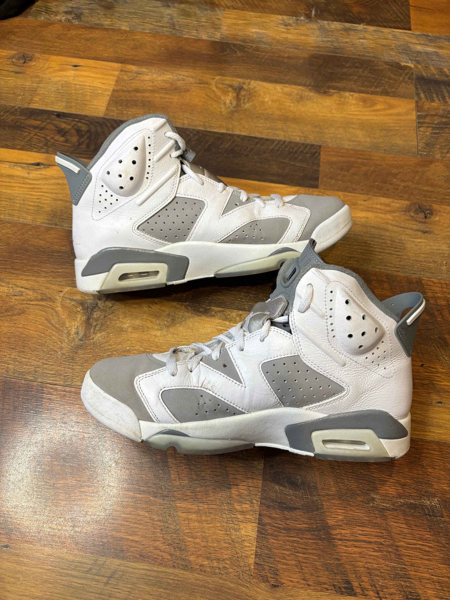 Jordan Retro 6 Cool Grey (Size 9.5 Mens)