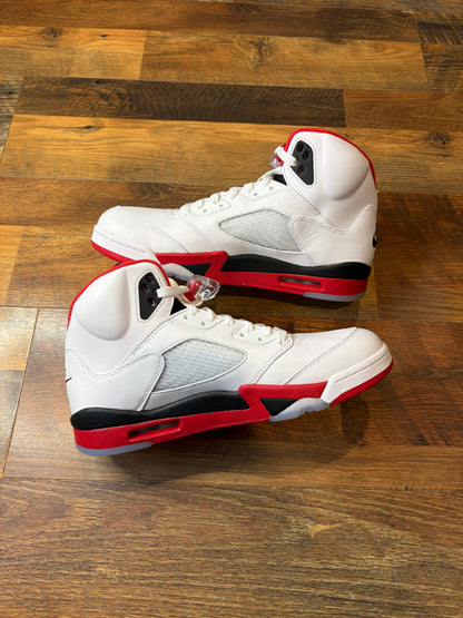 Jordan Retro 5 Fire Red (Brand New/No Box - 10M)