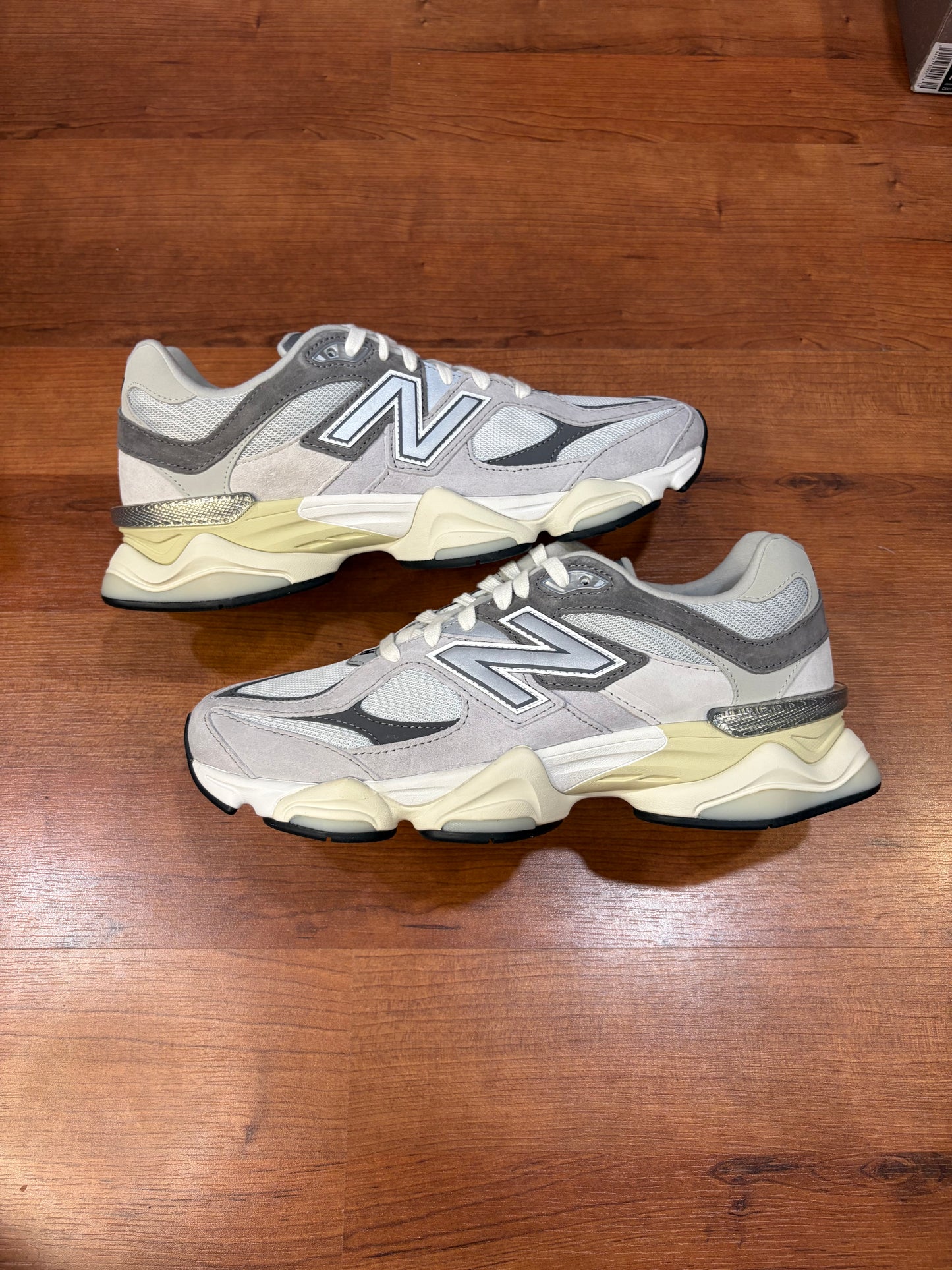 New Balance 9060 Raincloud (Brand New - 11M)