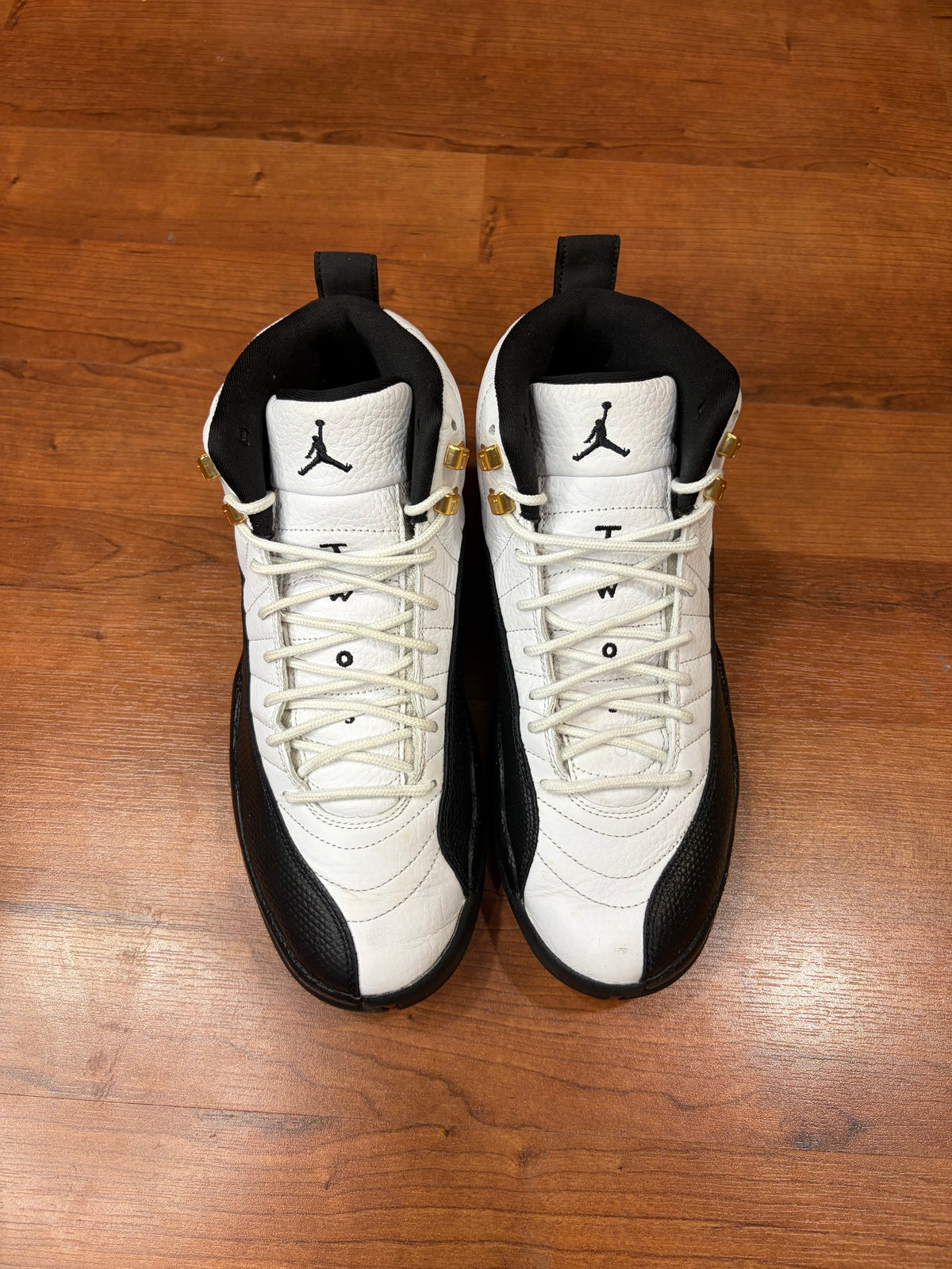 AJ12 Retro Taxi (Size 10 Mens)