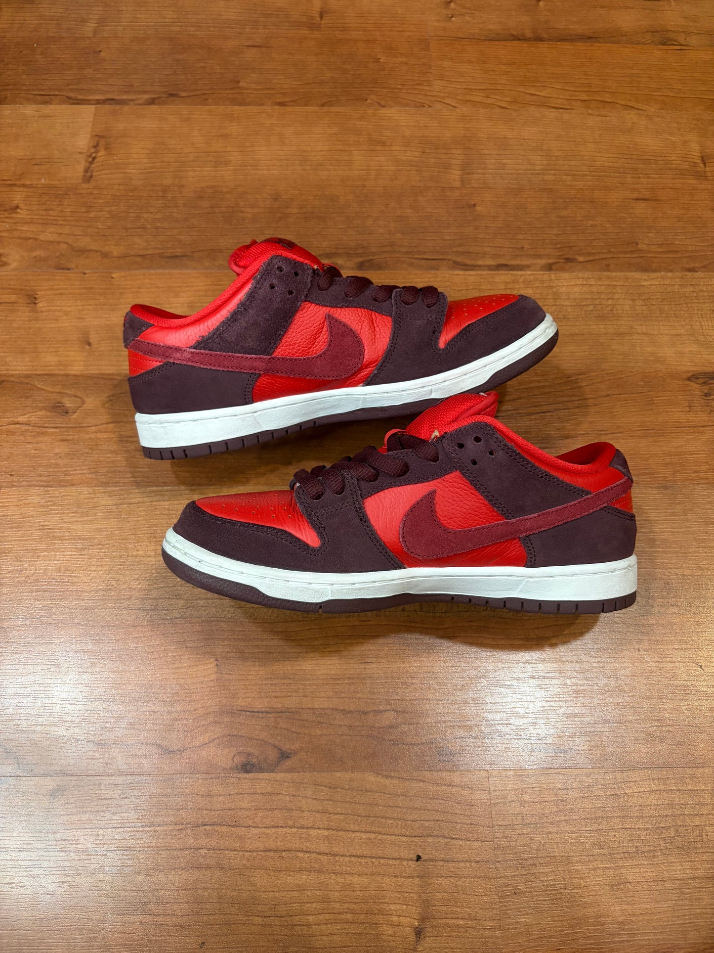 Nike Dunk Low SB Cherry (Size 8 Mens)