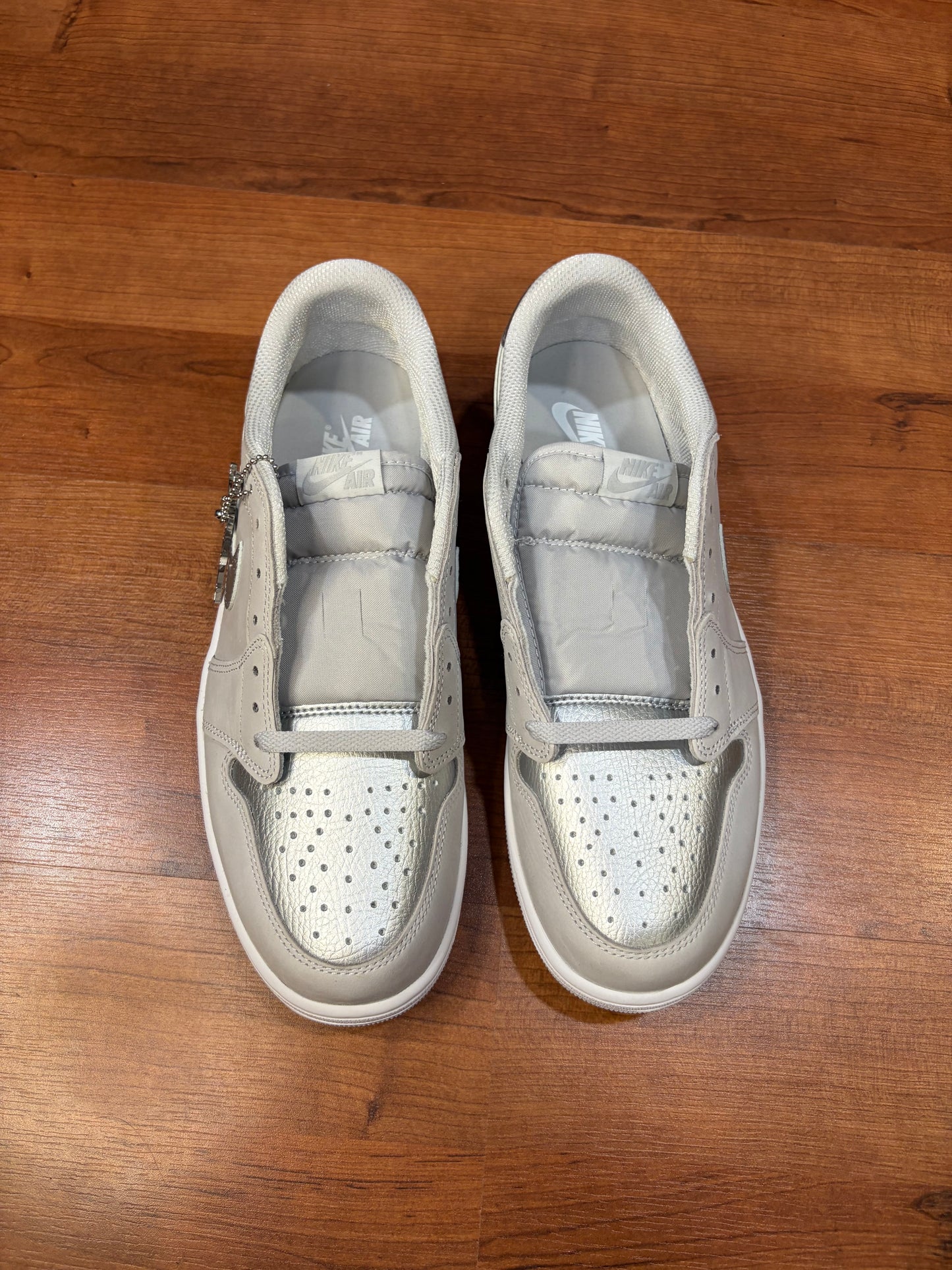 Jordan Retro 1 Low Metallic Silver (Brand New / Rep Box - 12M)