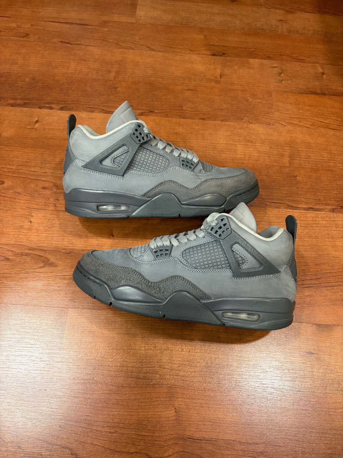 AJ4 Retro Wet Cement (Size 9.5 Mens)