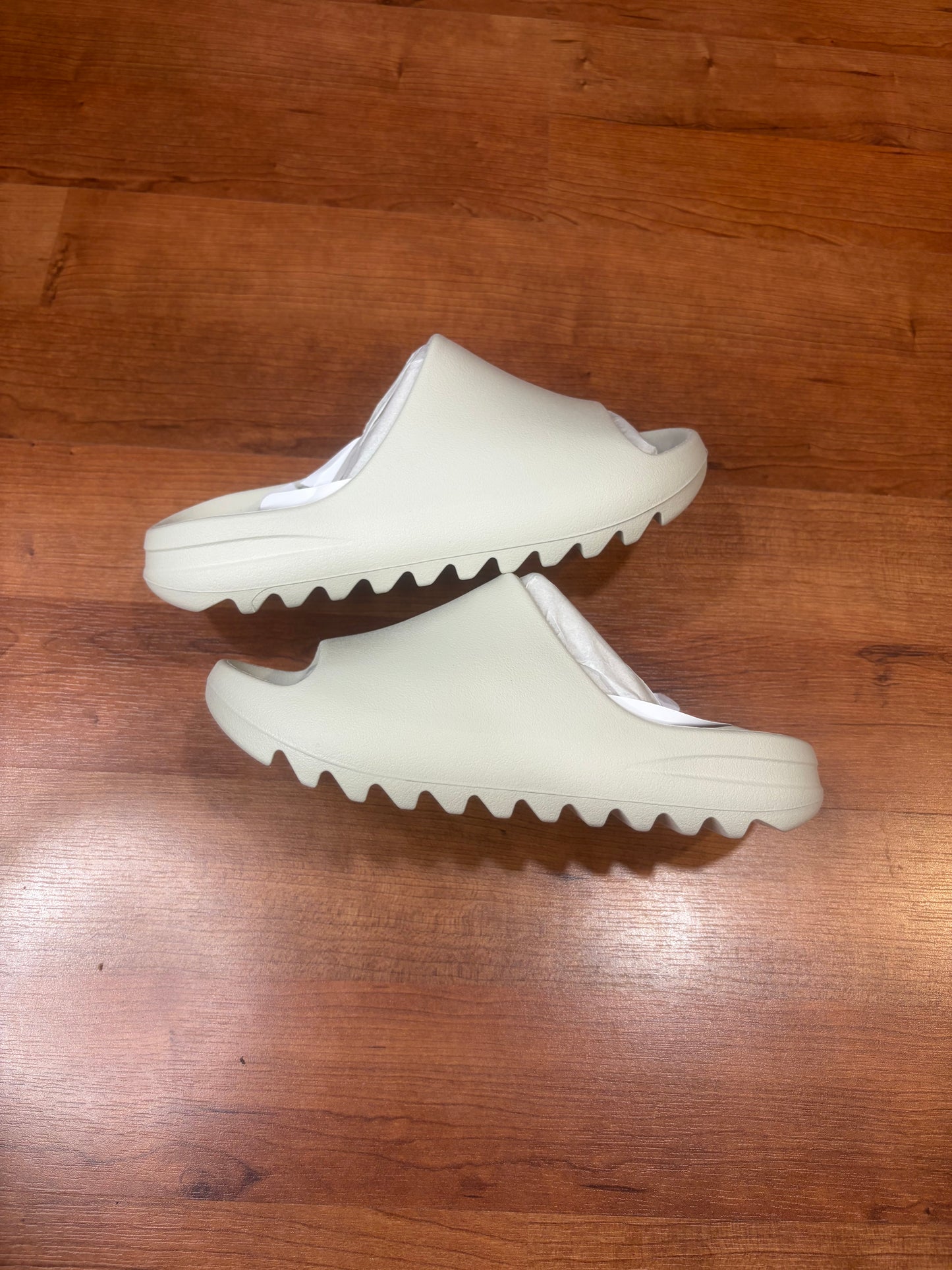 Yeezy YS-01 Slide Cream (Brand New - Mens Sizes)