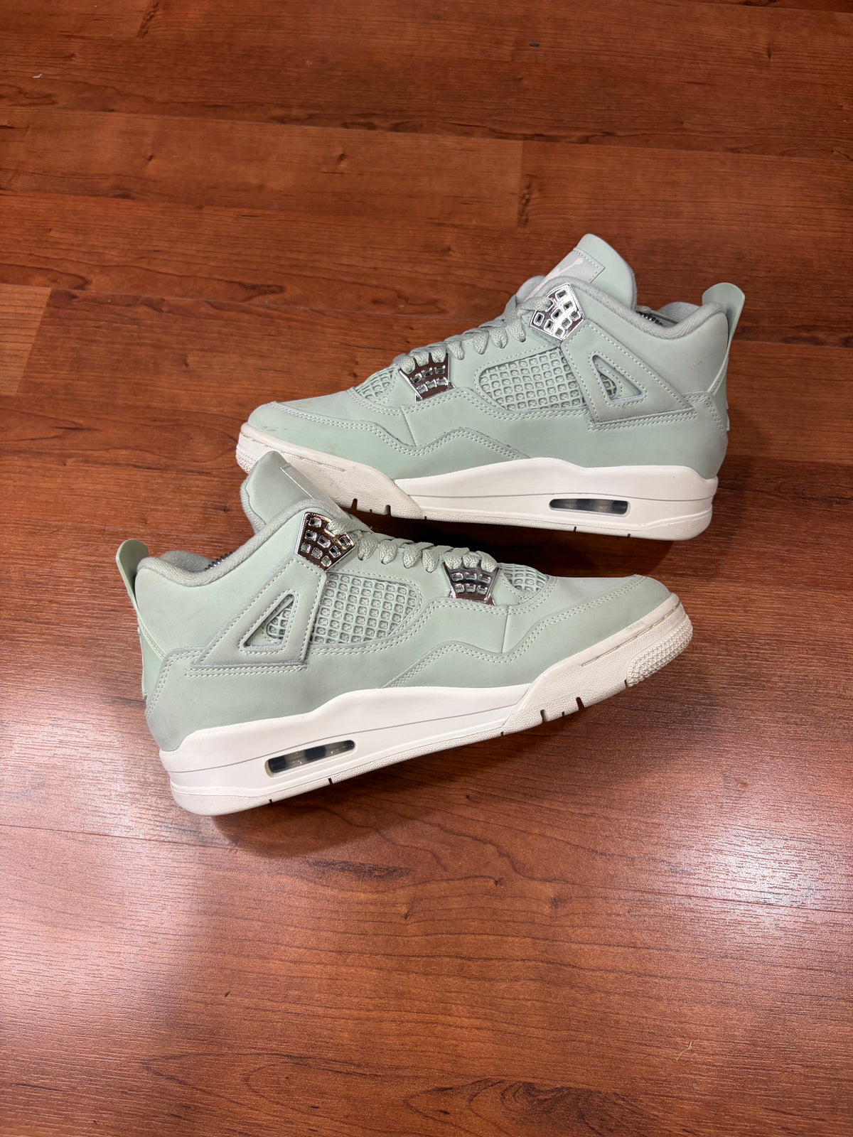 AJ4 Retro Seafoam Sail (Size 9W / 7.5M)