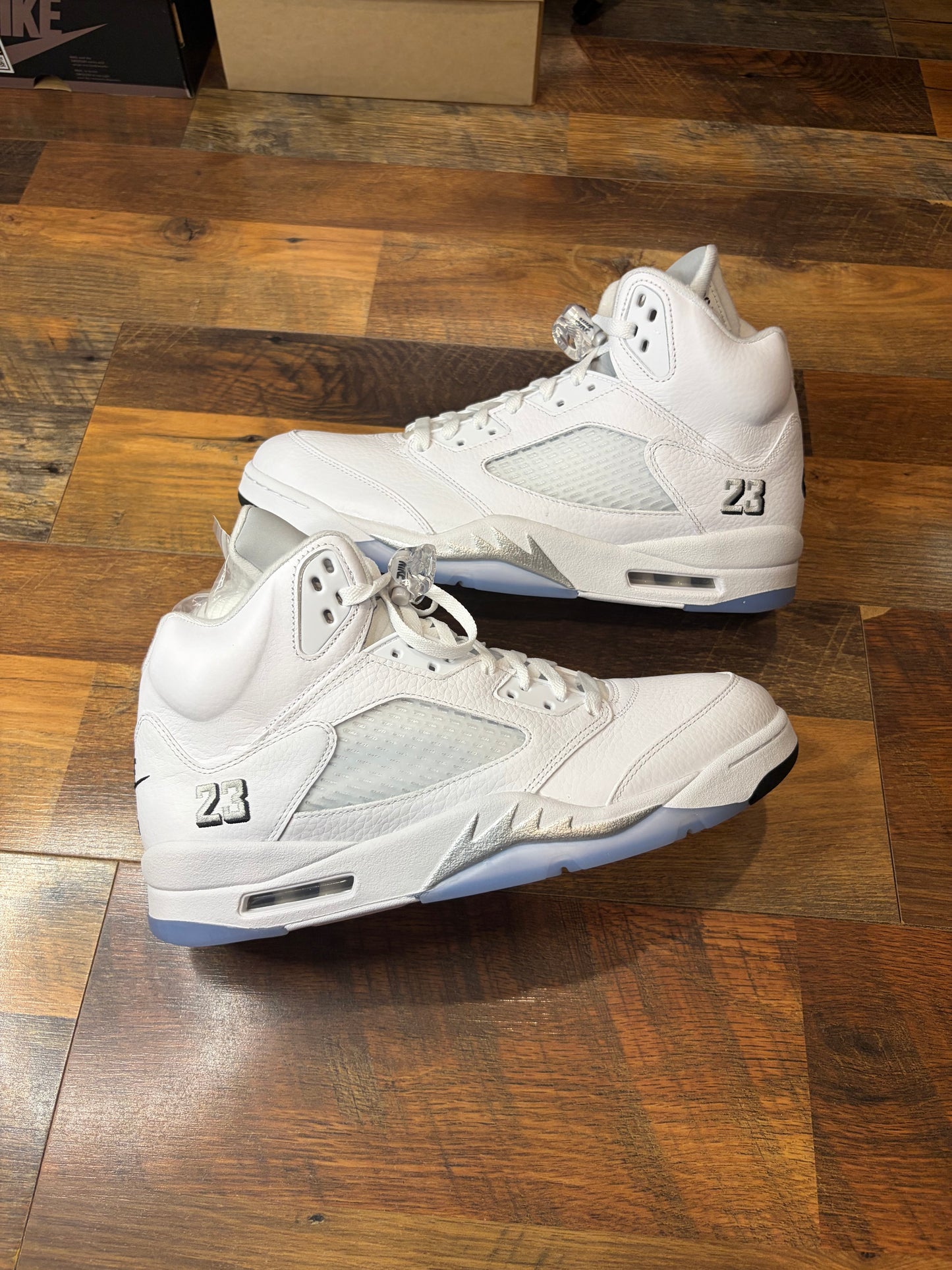 Jordan Retro 5 White Metallic (Brand New - Mens Sizes)