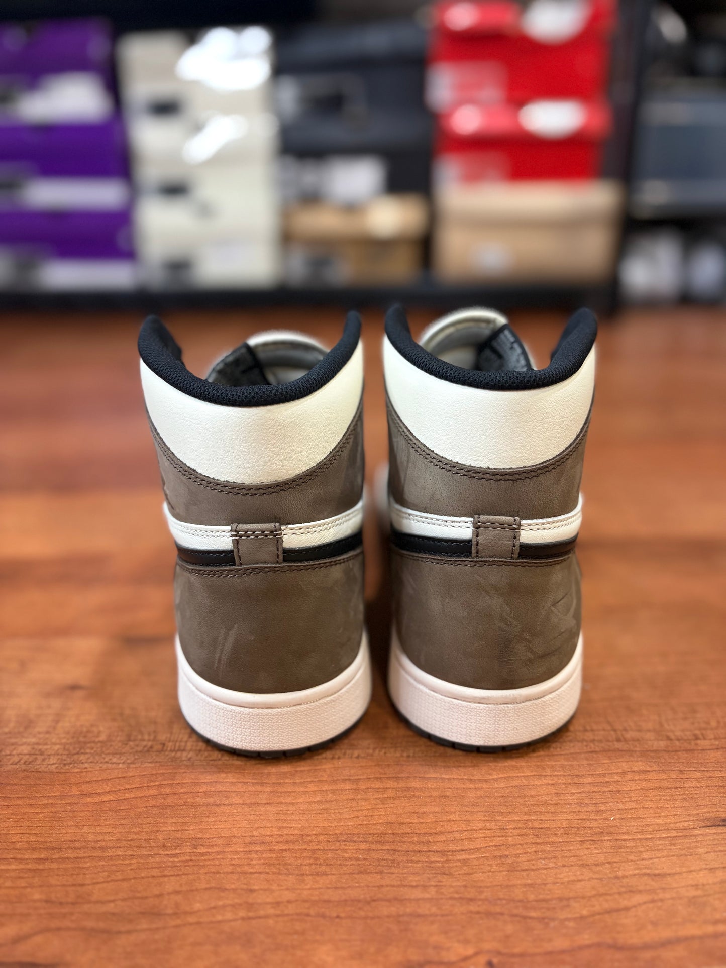 Jordan Retro 1 Mocha (Size 10.5 Mens)