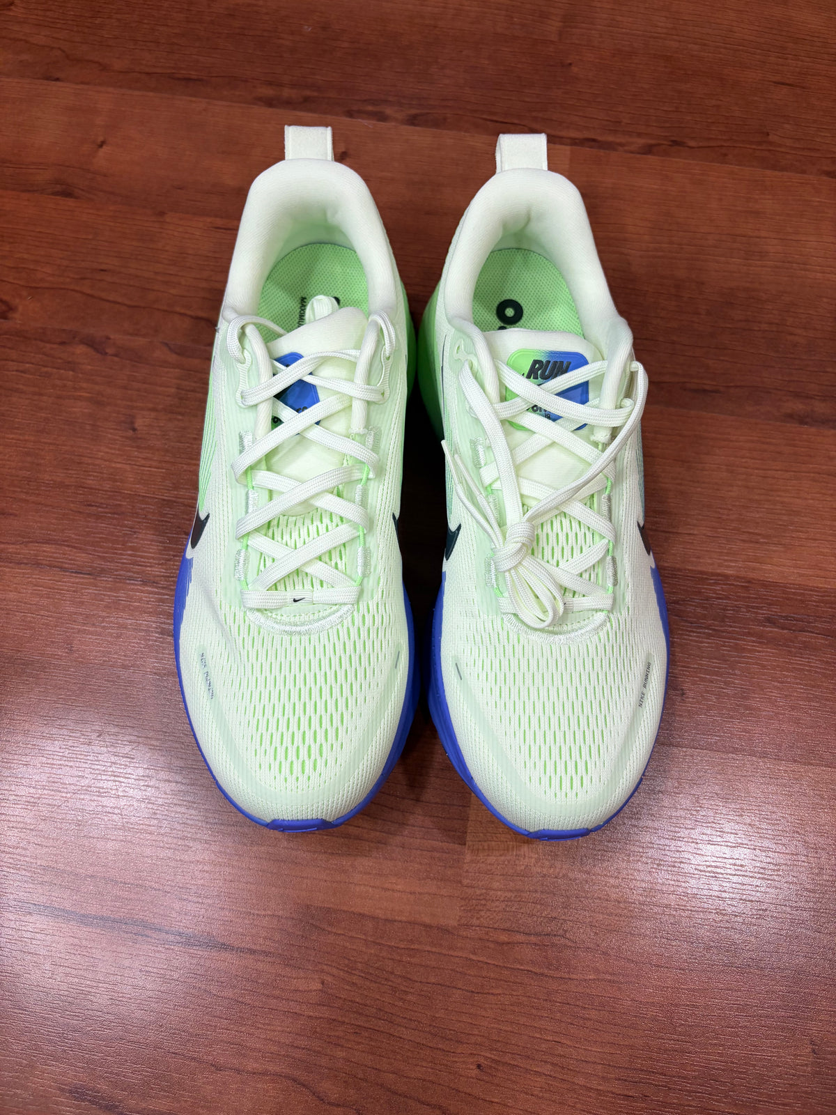 Nike Vomero 18 Volt Tint Sapphire (DS - Mens Sizes)