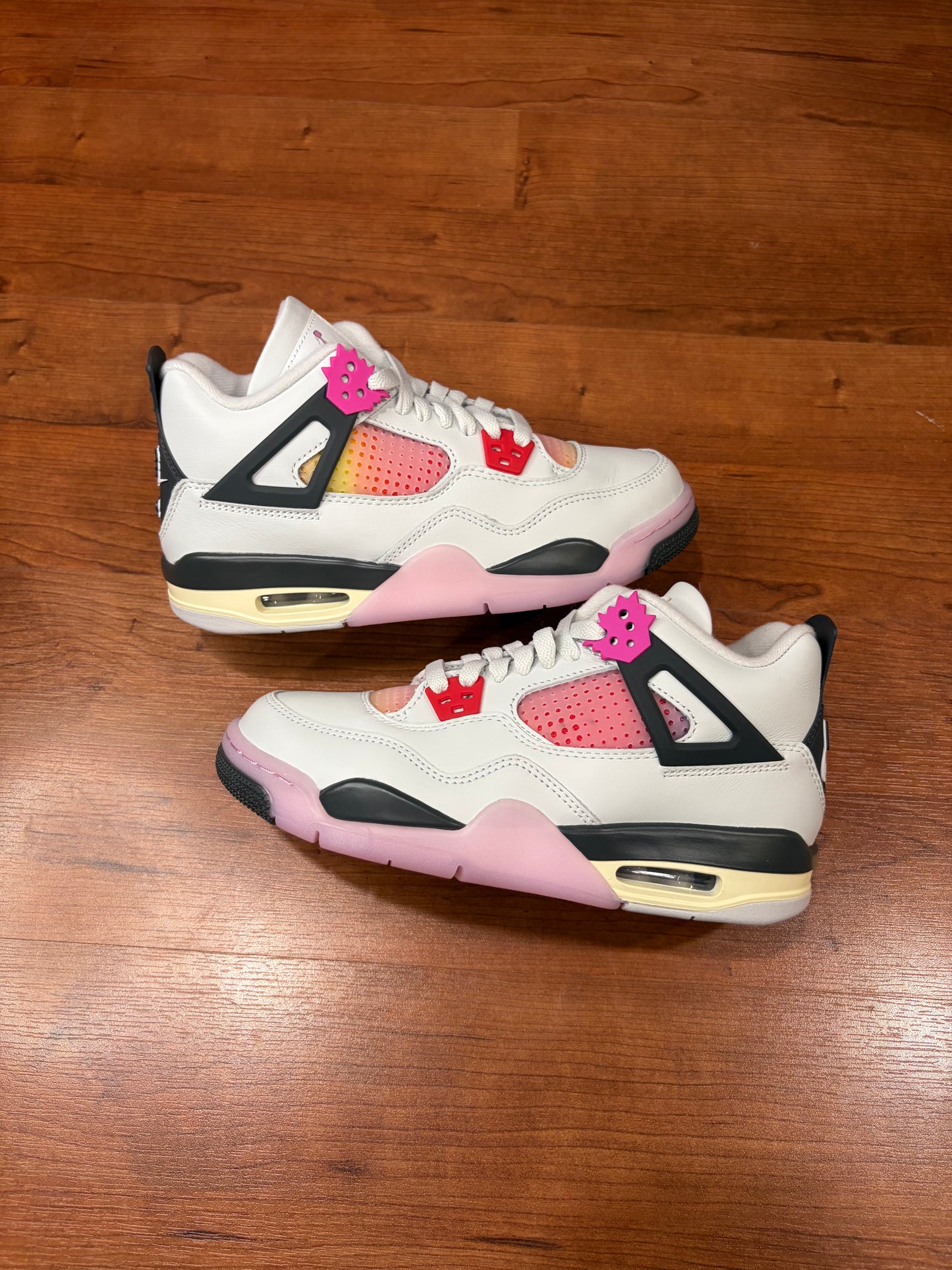 Jordan Retro 4 Comic (Brand New / No Lid - 5.5Y/7W)