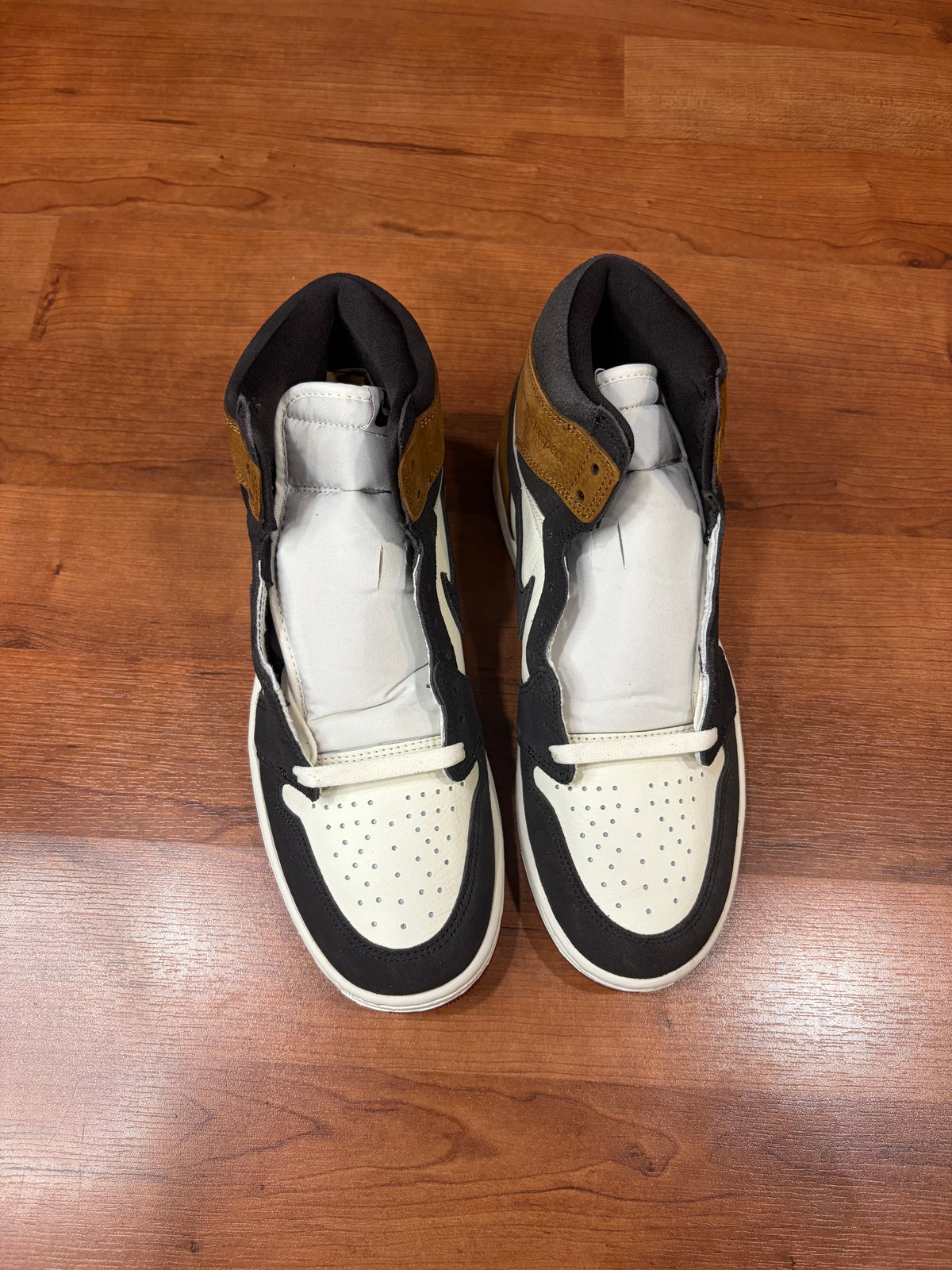 AJ1 Retro Love Letter (DS - Size 11M)