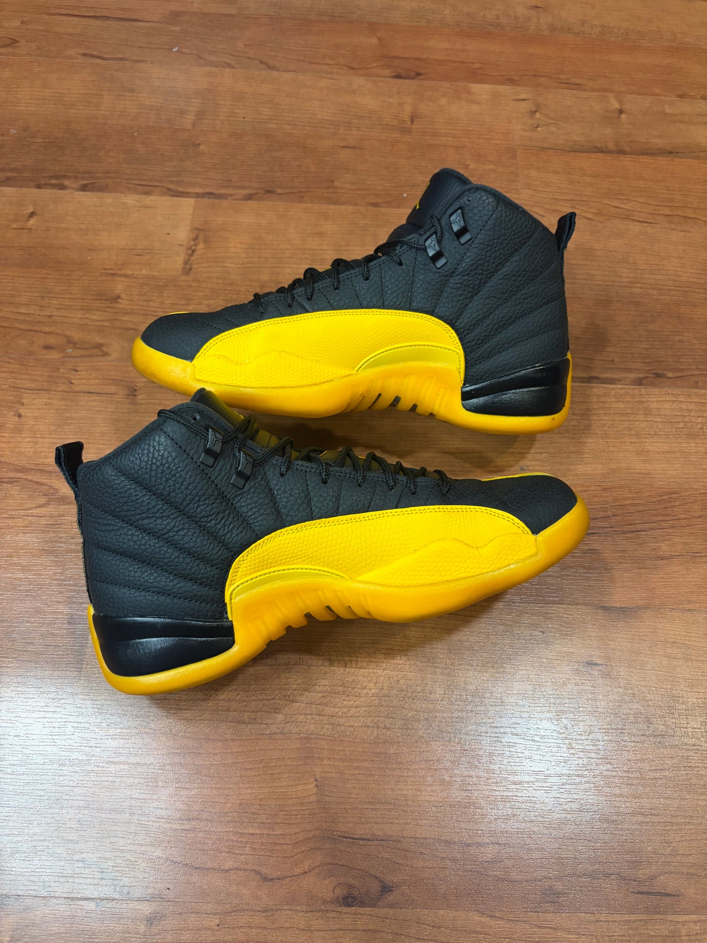 Jordan Retro 12 University Gold (Size 10.5 Mens)