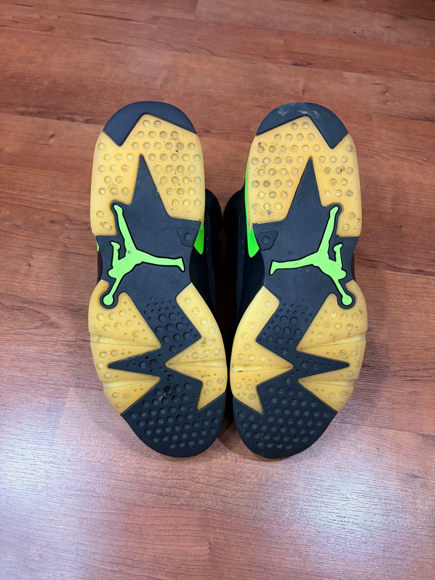 Jordan Retro 6 Electro Green (Size 11 Mens)