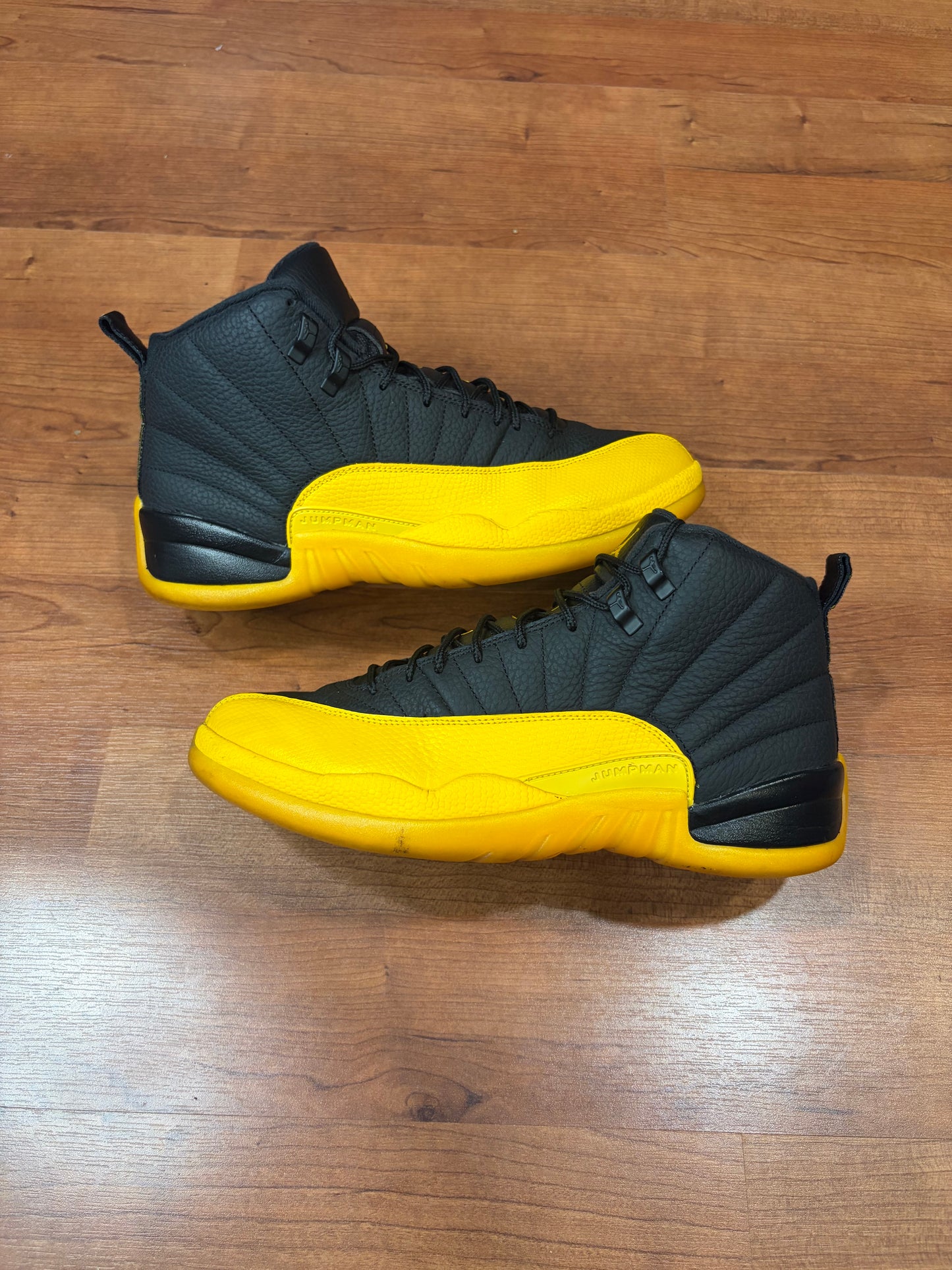 Jordan Retro 12 University Gold (Size 10.5 Mens)