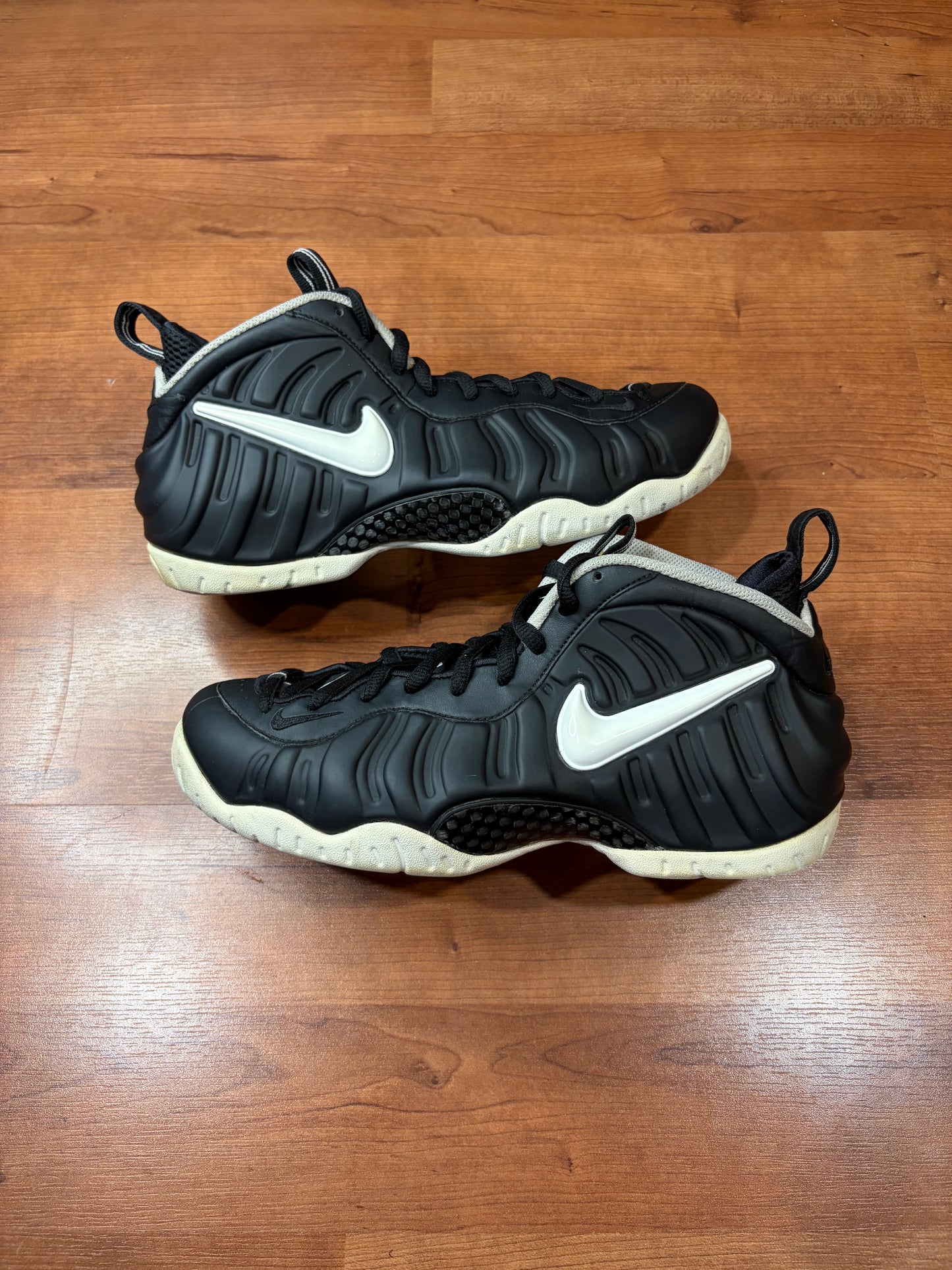 Nike Air Foamposite Dr. Doom (Size 9.5 Mens)