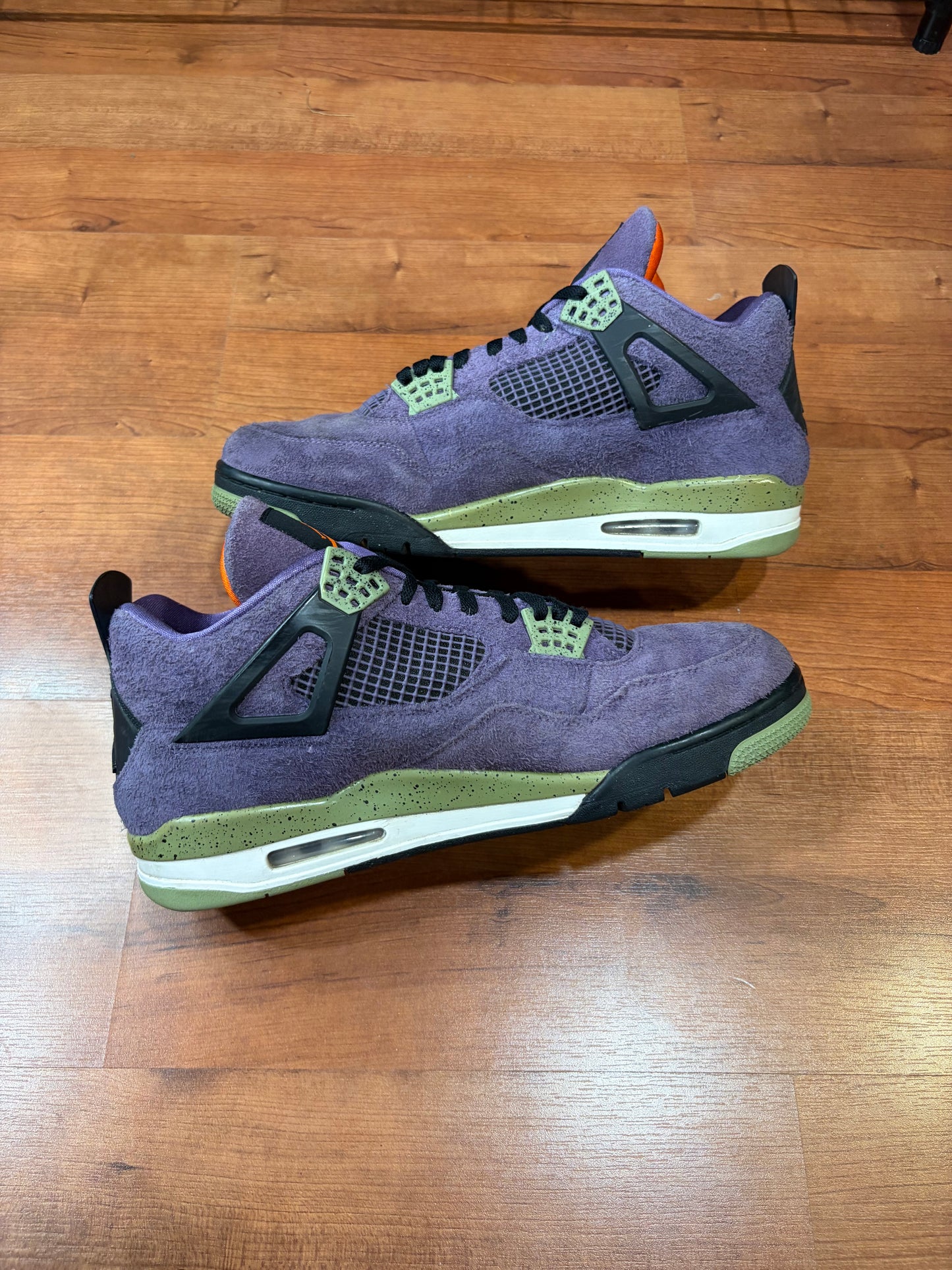 Jordan Retro 4 Purple Canyon (Size 14.5W / 13M)